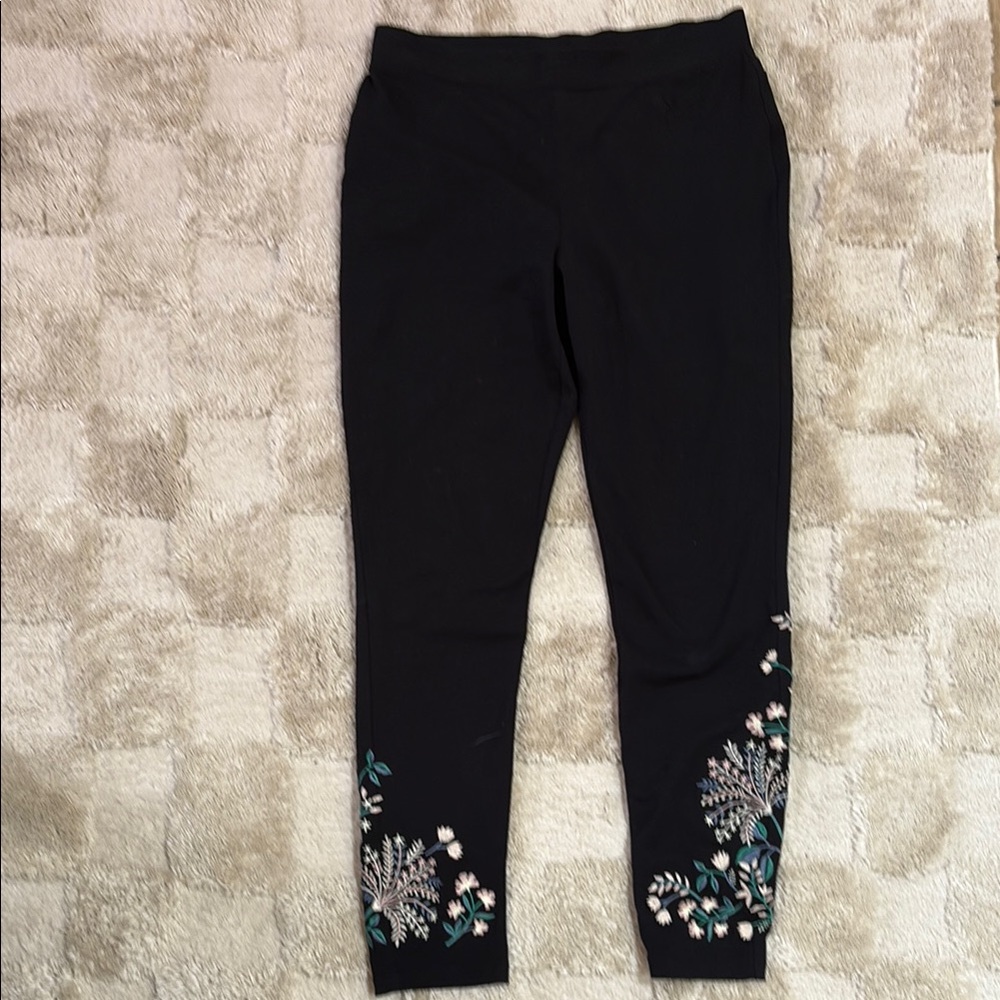 Black Floral Embroidered Leggings
